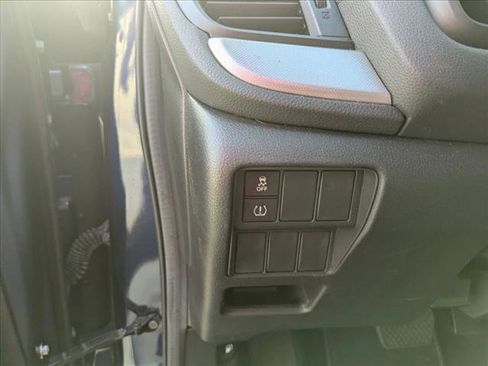 Used 2019 Honda CR-V LX image 13