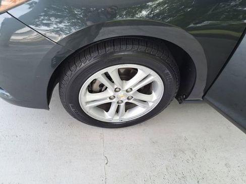 Used 2018 Chevrolet Cruze LT w/ Leather Package image 27