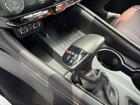 Used 2025 Dodge Durango GT AWD/4WD image 23