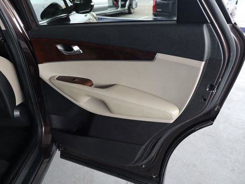 Used 2016 Kia Sorento EX image 31