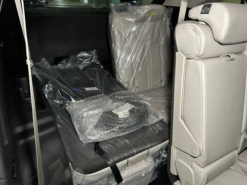 New 2026 Kia Sorento EX image 16