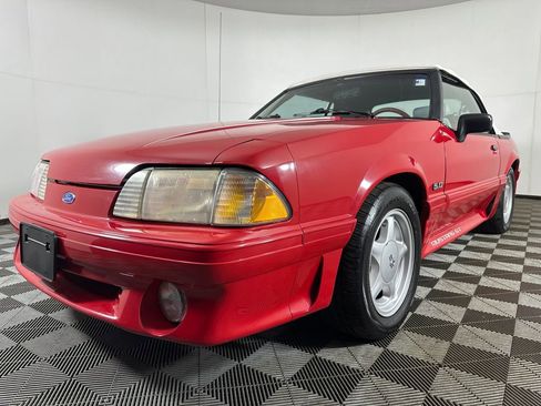 Used 1992 Ford Mustang GT image 2