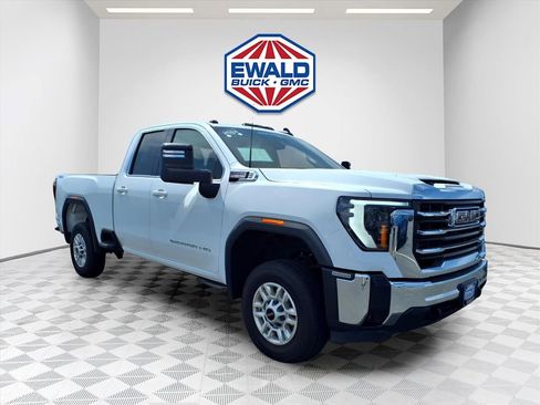 Certified 2024 GMC Sierra 2500 SLE w/ SLE Convenience Package AWD/4WD image 2
