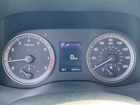 Used 2018 Hyundai Tucson Limited AWD/4WD image 16