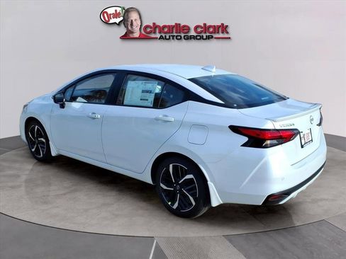 New 2025 Nissan Versa SR w/ Trunk Package image 3