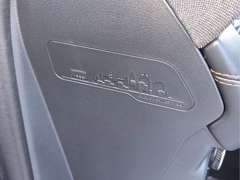 Used 2025 Ford Explorer ST-Line w/ ST-Line Street Pack image 37