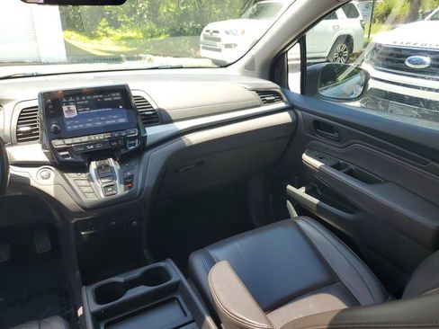 Used 2018 Honda Odyssey Touring image 18