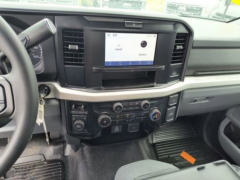 New 2025 Ford F250 XLT image 36