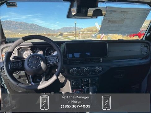 New 2026 Jeep Gladiator Mojave image 17
