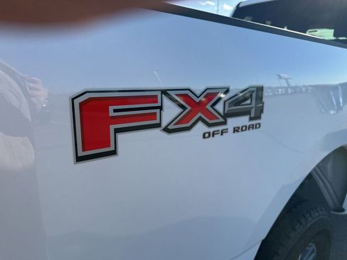 New 2026 Ford F350 Lariat w/ FX4 Off-Road Package image 43