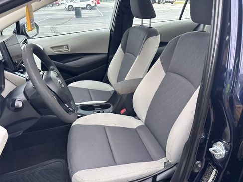Used 2024 Toyota Corolla LE FWD image 7