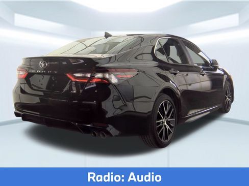 Used 2024 Toyota Camry SE FWD image 2