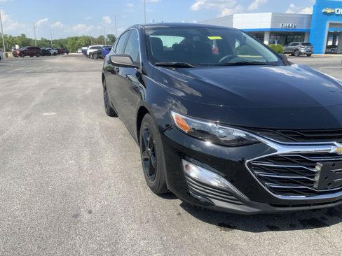 Used 2022 Chevrolet Malibu LS FWD image 10