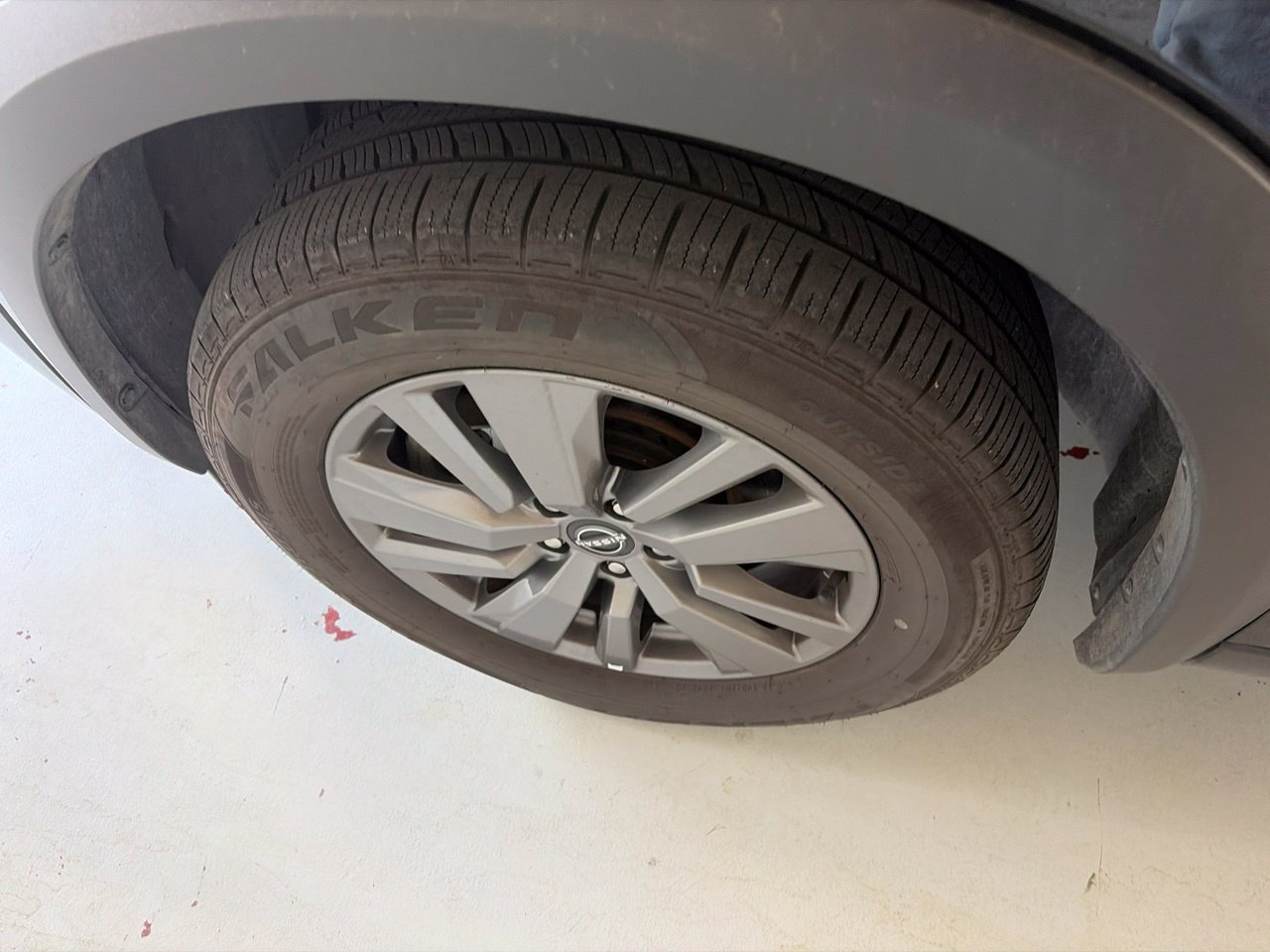 Used 2025 Nissan Pathfinder SV AWD/4WD image 15