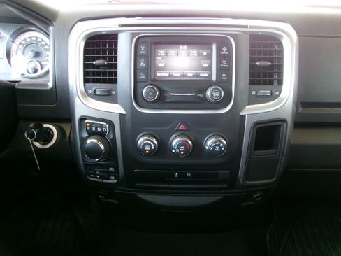 Used 2024 RAM 1500 Classic SLT AWD/4WD image 11