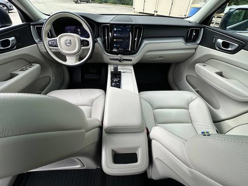 Used 2023 Volvo XC60 B5 Core w/ Protection Package Premier FWD image 20
