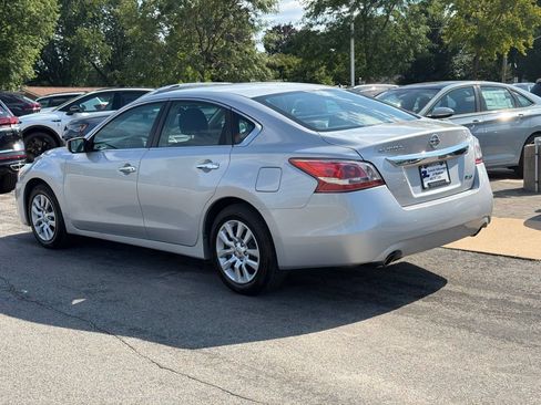 Used 2013 Nissan Altima 2.5 S FWD image 6