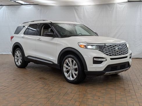 Certified 2023 Ford Explorer Platinum w/ Technology Package AWD/4WD image 1