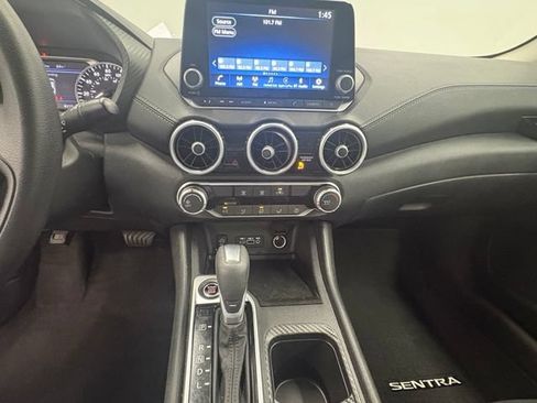 Used 2024 Nissan Sentra SV FWD image 20