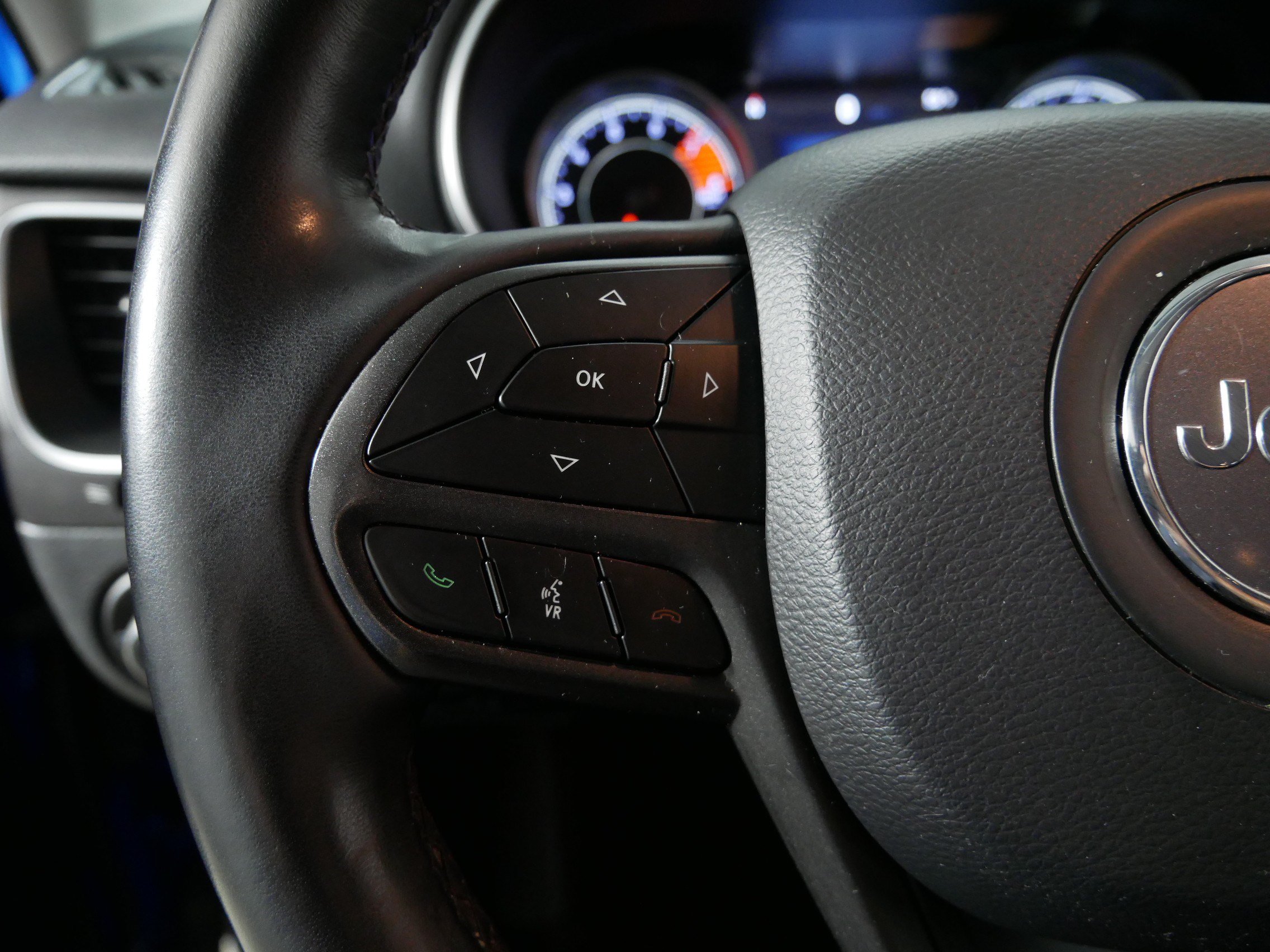 Used 2019 Jeep Cherokee Trailhawk w/ Cold Weather Group AWD/4WD image 27