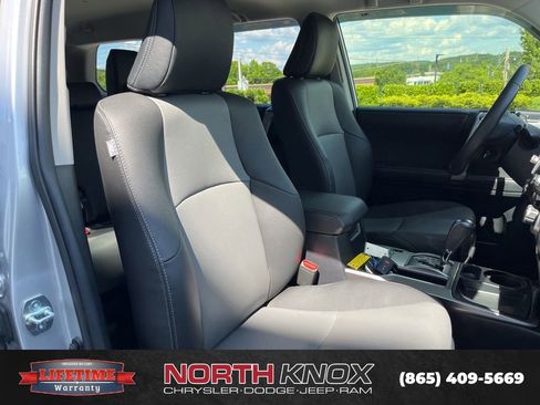 Used 2022 Toyota 4Runner SR5 Premium RWD image 26