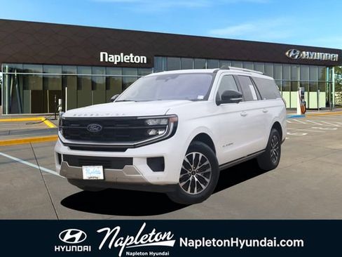 Used 2025 Ford Expedition Max Platinum AWD/4WD image 1