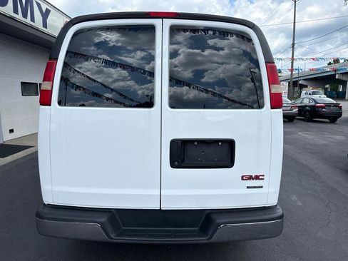 Used 2015 GMC Savana 2500 RWD image 4