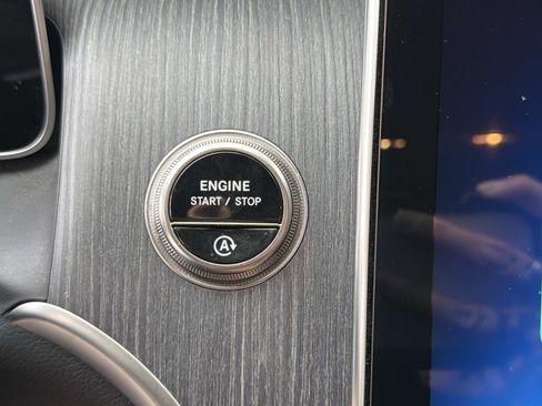 Certified 2025 Mercedes-Benz GLC 300 4MATIC image 23