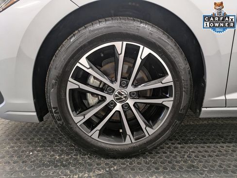 Used 2025 Volkswagen Jetta Sport FWD image 7