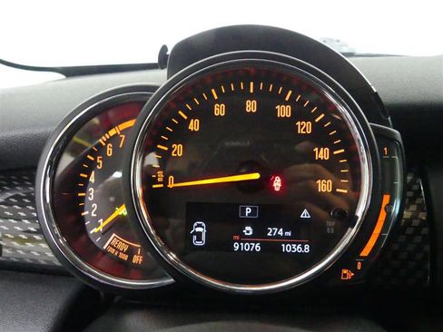 Used 2019 MINI Cooper S w/ Signature Upholstery Package image 27