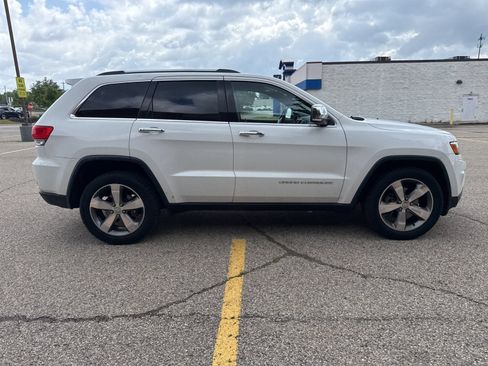 Used 2015 Jeep Grand Cherokee Limited w/ Luxury Group II AWD/4WD image 2