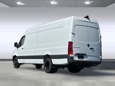 New 2026 Mercedes-Benz Sprinter 3500 image 3