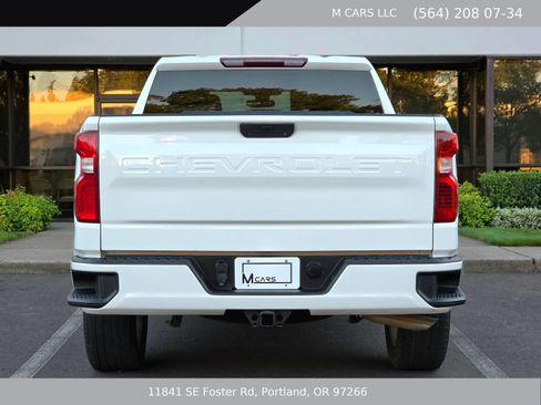 Used 2022 Chevrolet Silverado 1500 Custom w/ Safety Confidence Package AWD/4WD image 7