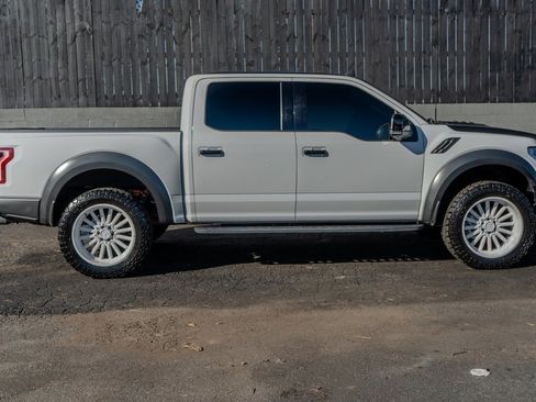 Used 2020 Ford F150 Raptor w/ Equipment Group 802A Luxury image 10