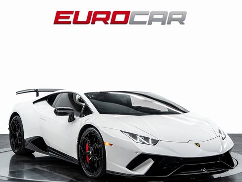 Used 2018 Lamborghini Huracan Performante image 7