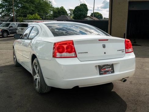 Used 2010 Dodge Charger SXT RWD image 8
