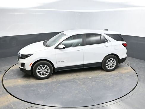 Used 2024 Chevrolet Equinox LT image 24