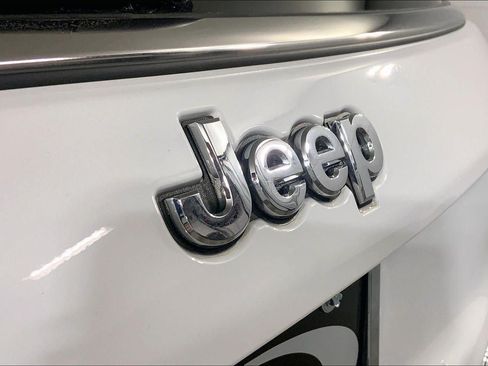 Used 2025 Jeep Compass Limited AWD/4WD image 29