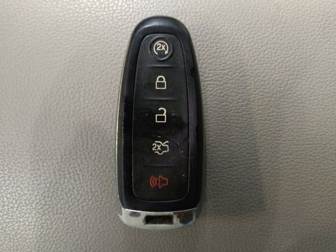 Used 2019 Ford Escape Titanium AWD/4WD image 32
