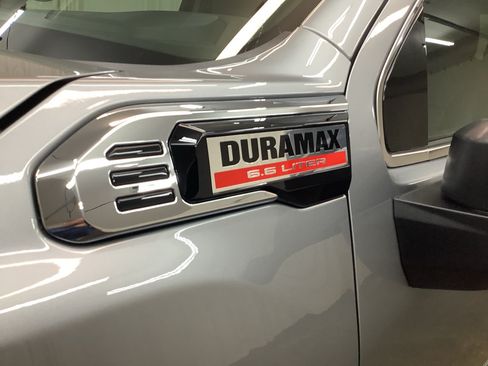 New 2026 GMC Sierra 2500 SLT w/ SLT Premium Package AWD/4WD image 11