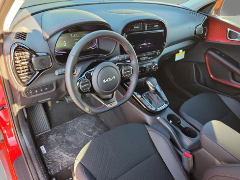 New 2025 Kia Soul GT-Line image 11