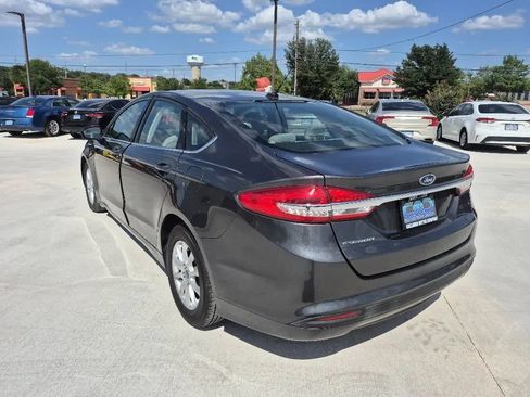 Used 2018 Ford Fusion S FWD image 8