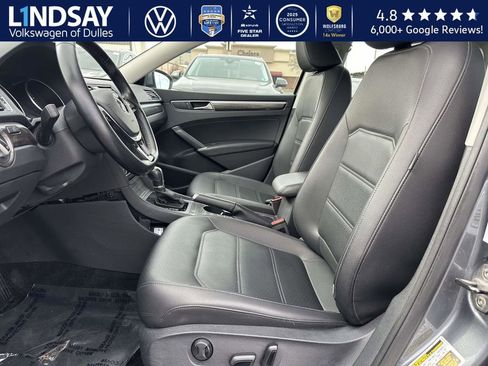 Used 2017 Volkswagen Passat 1.8T SE image 8