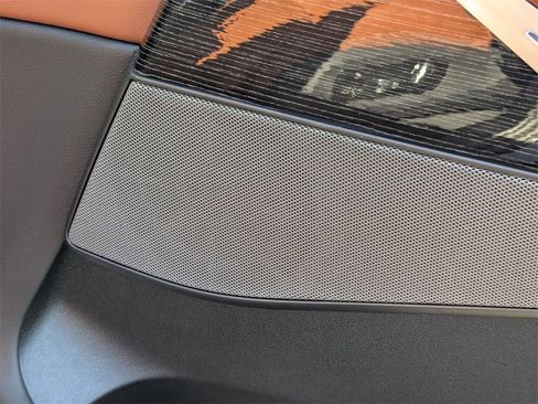 New 2026 BMW X7 M60i image 13