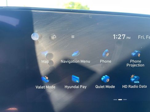 Used 2025 Hyundai Elantra SEL image 20