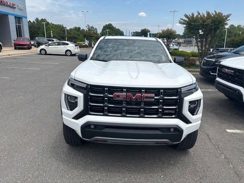 Used 2024 GMC Canyon AT4 w/ Technology Package AWD/4WD image 2