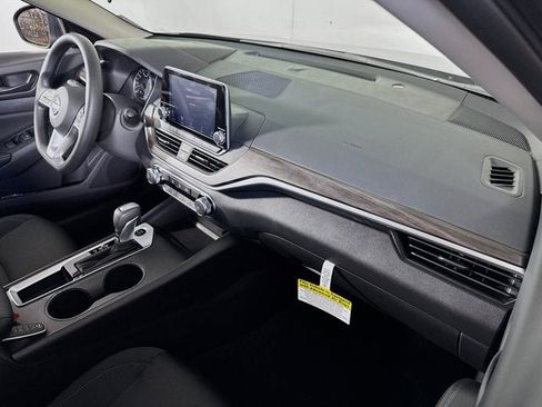 New 2026 Nissan Altima 2.5 SV FWD image 23