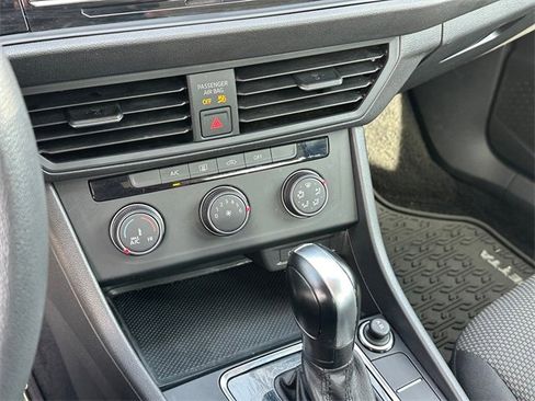 Used 2021 Volkswagen Jetta S image 19