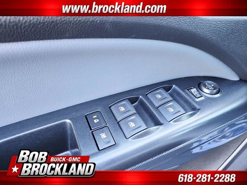 Used 2019 Chevrolet Colorado Z71 w/ Z71 Midnight Edition AWD/4WD image 39