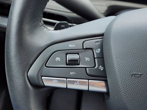 Used 2025 Cadillac XT4 Premium Luxury FWD image 29